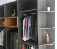 Ankleidezimmer Eurokirsche Dunkelgrau